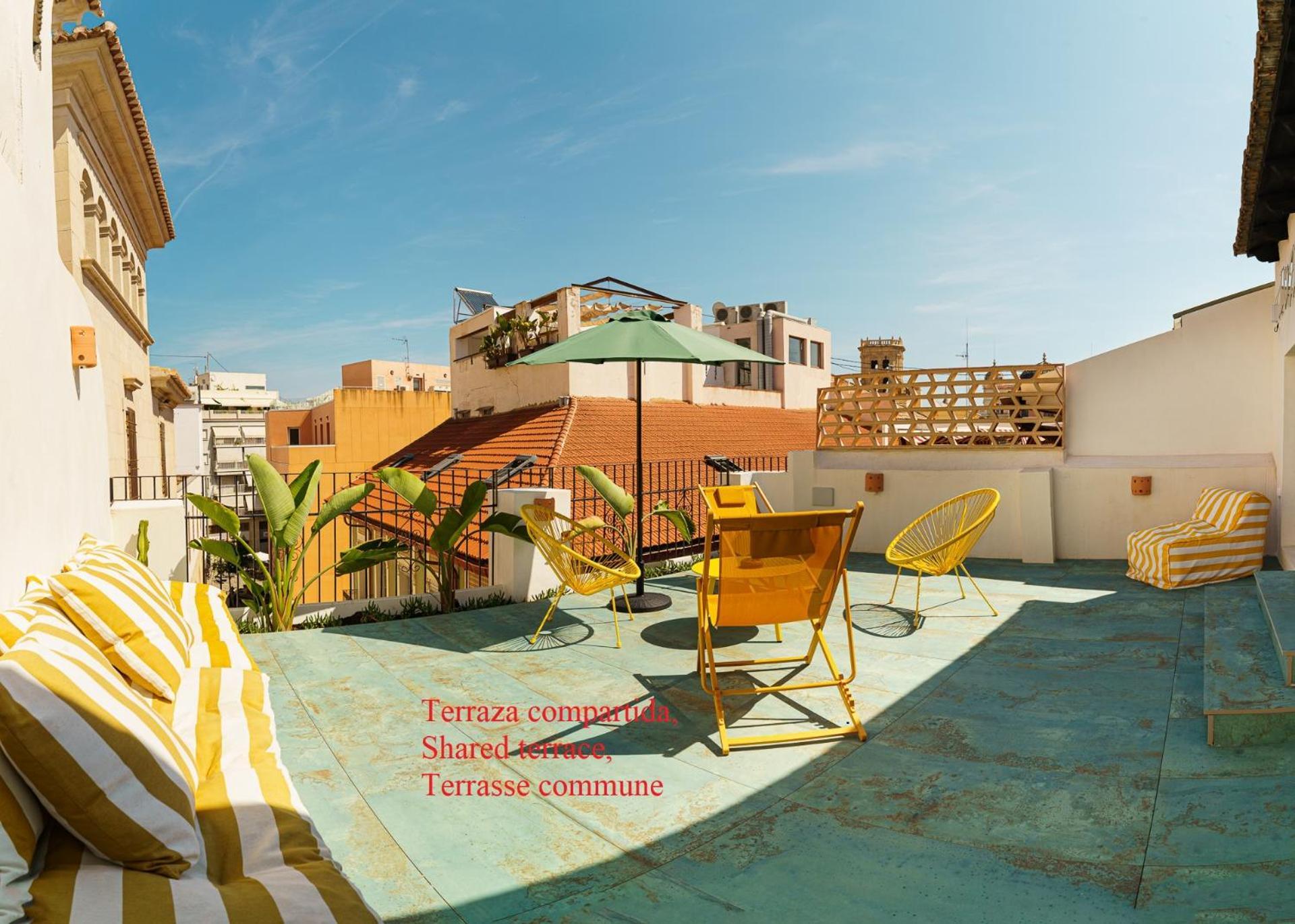 Apartment With Exceptional Charm In Historic Center Of Alicante Extérieur photo